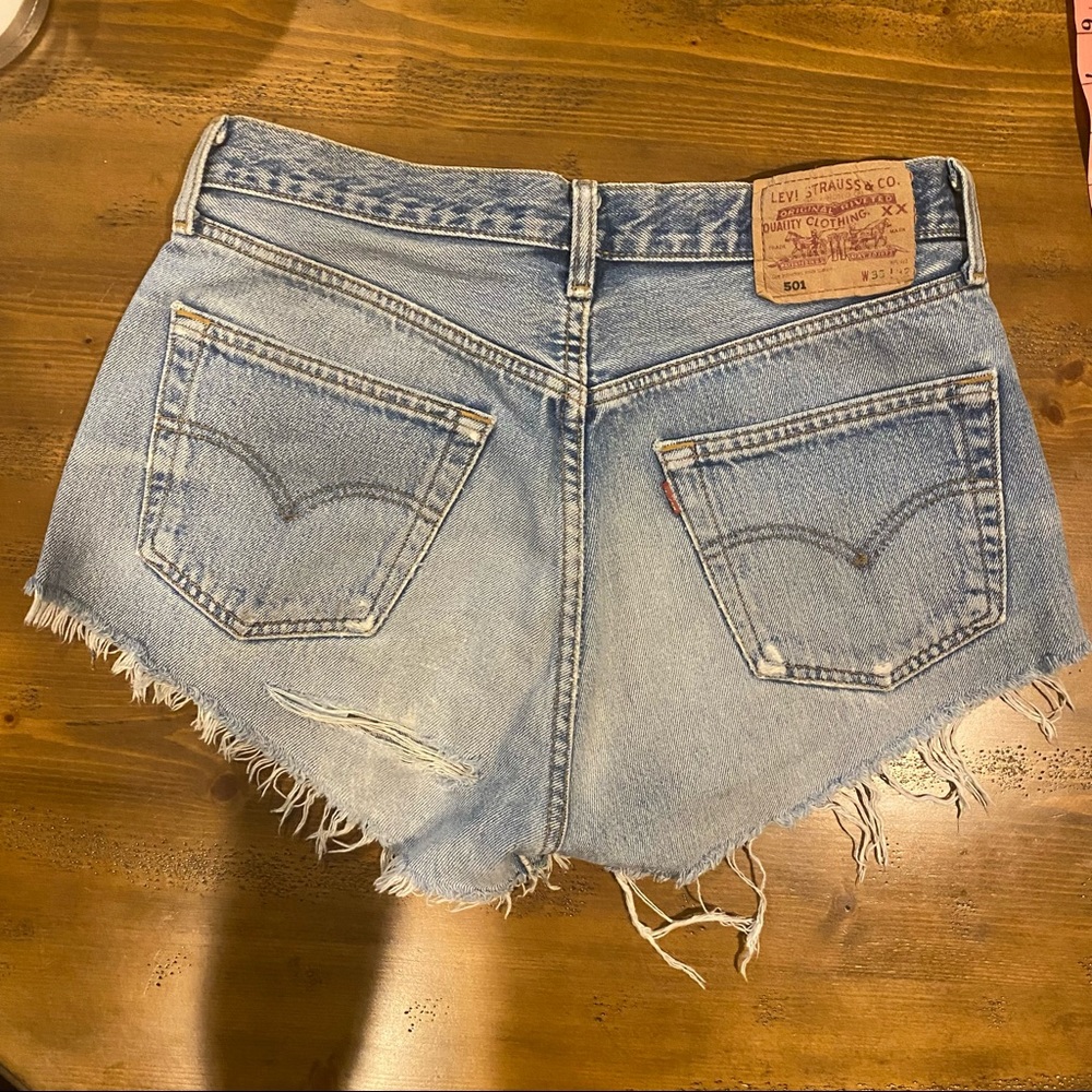 Levi cutoffs